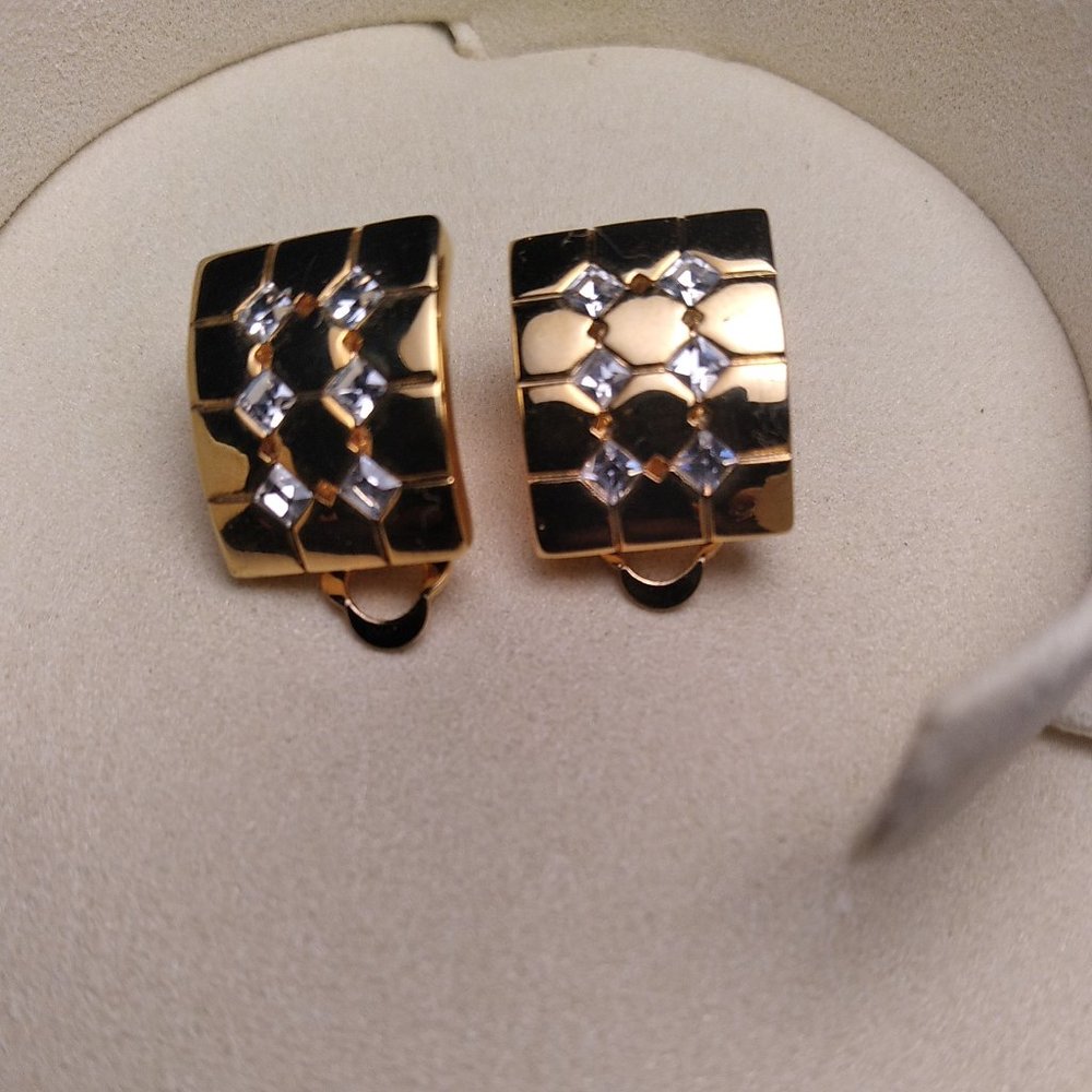GIVENCHY VINTAGE SWAROVSKY CRYSTAL and GOLD EARRINGS GORGEOUS. NWOT
